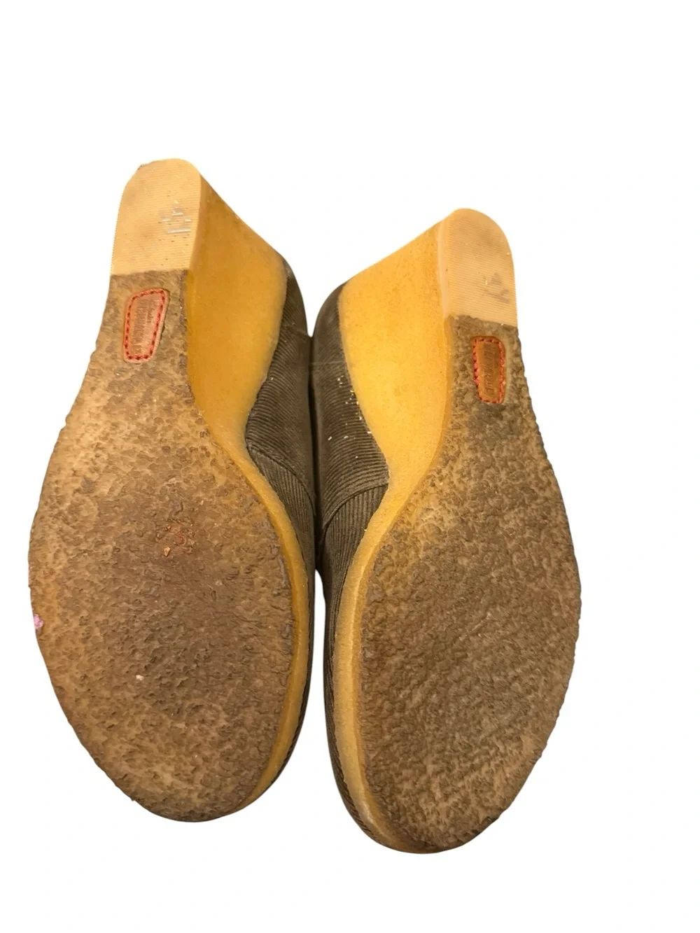 Vintage Clarks Originals Olive Green Tulip Vogue Corduroy Wedge Mary Jane
